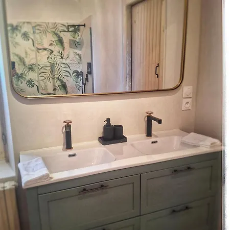 Domaine De Mathabiau